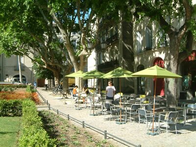 Place de la Canourgue